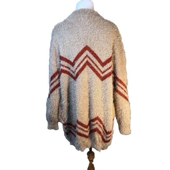 Vintage-Inspired Chunky Chevron Knit Cardigan | Slouchy Boho Sweater Sz M - Picture 3 of 6